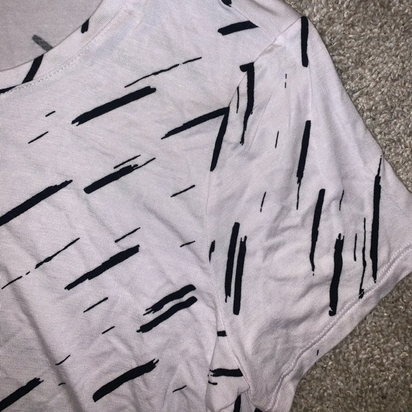 Apt 9 Essentials White & Black Shirt size M - Picture 7 of 9